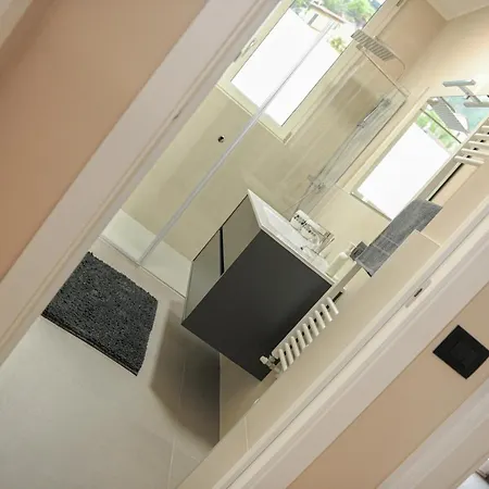 Teo Apartament Cannero Riviera